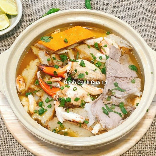 Bánh canh cua 14 là một trong những quán ăn khuya quận 5 rẻ nhất để mua được một tô bánh canh chất lượng chỉ nhìn thôi là đã muốn ăn ngay rồi | Nguồn: Bánh canh cua 14