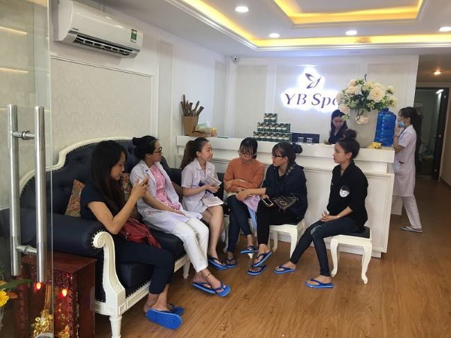 YB Spa được nhiều khách hàng đánh giá cao về không gian thiết kế sang trọng và phong cách phục vụ chuyên nghiệp | Nguồn: YB Spa 