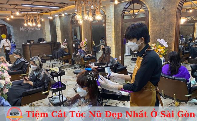 Salon Bắc Trần Tiến